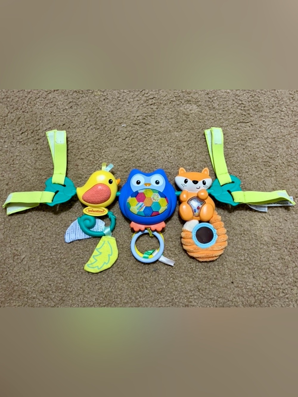 Infantino Go gaga! Car Seat/Bouncer Activity Bar